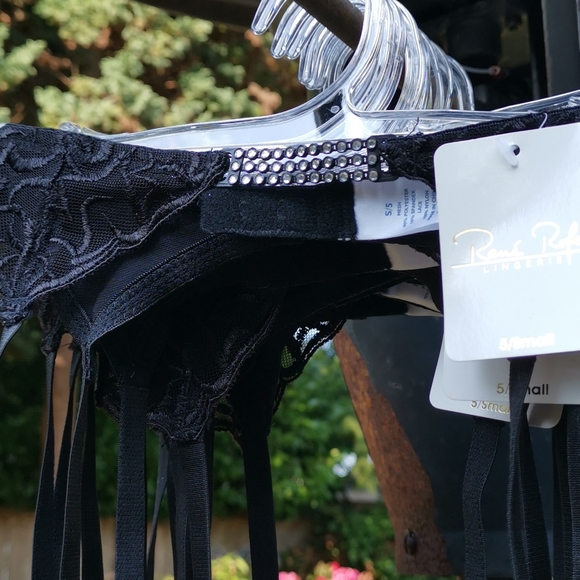 Rene Rofe Black Lace Garter Belt - Picture 2 of 5